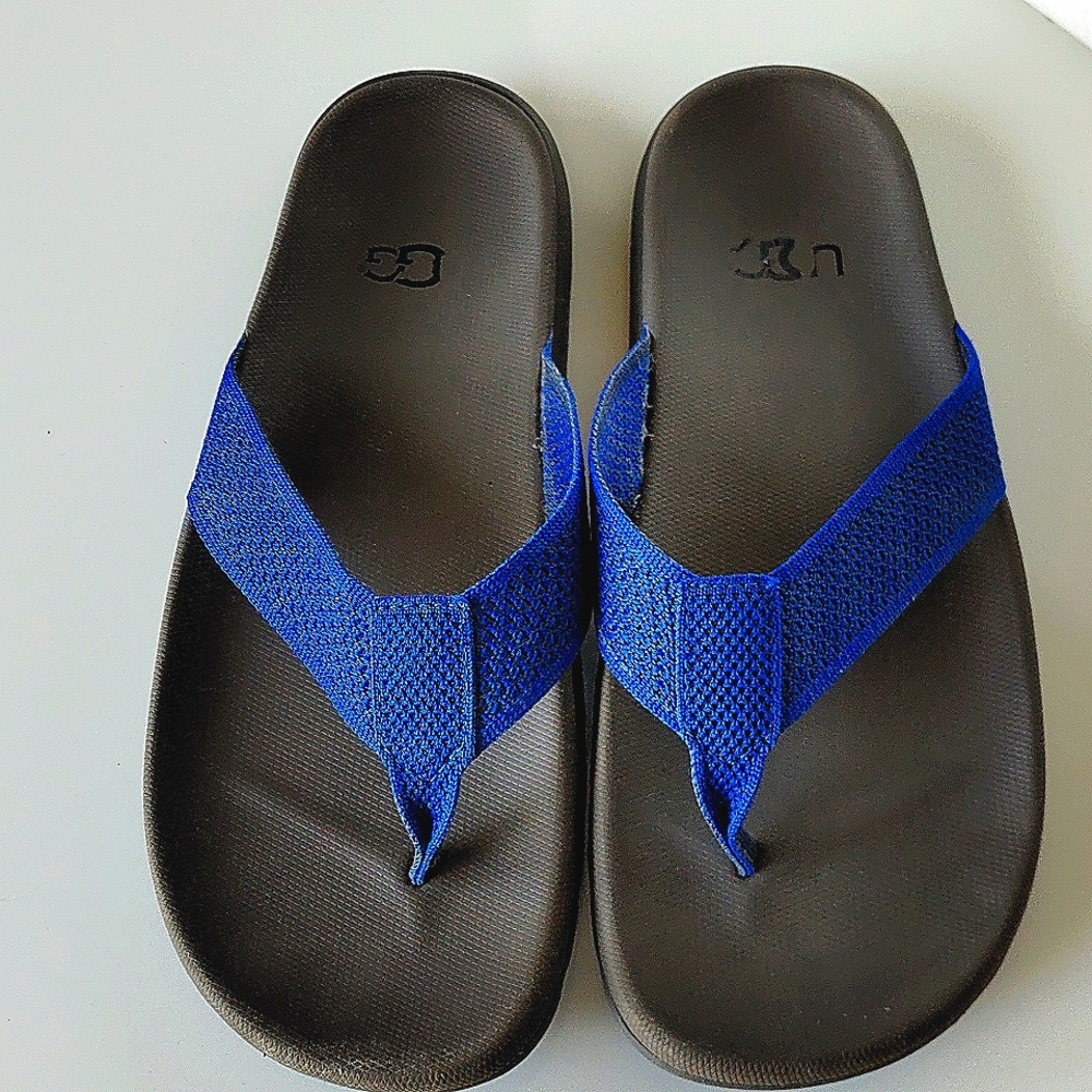 UGG Women's Blue Strap Flip Flop Sandals